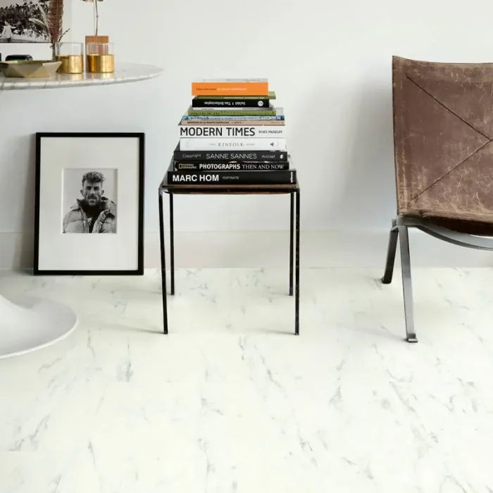 QuickStep Alpha PVC Oro Base Wit Carrara marmer 4mm AVSTT40136 Rigid Click PVC Laatste Versie
