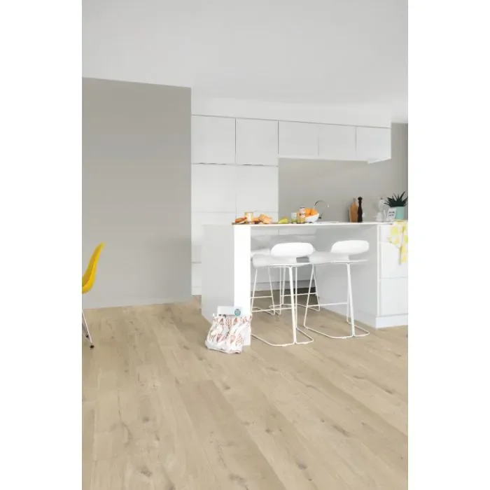 Weekendaanbieding QuickStep Alpha PVC Bloom Katoenbeige Eik 5+1mm AVMPU40103 Rigid Click PVC (incl. vaste 10dB ondervloer)