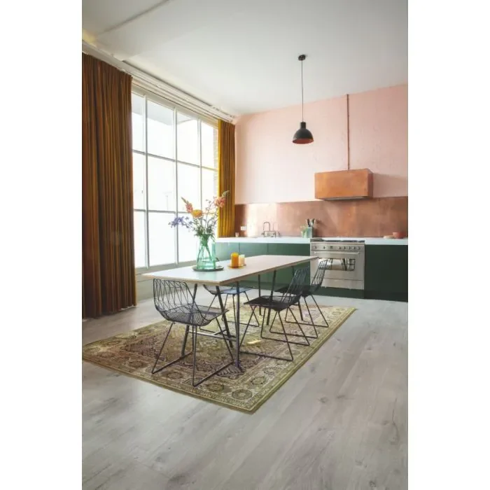 Weekendaanbieding QuickStep Alpha PVC Bloom Katoen Goudgrijze Eik Blush 5+1mm AVMPU40201 Rigid Click PVC (incl. vaste 10dB ondervloer)