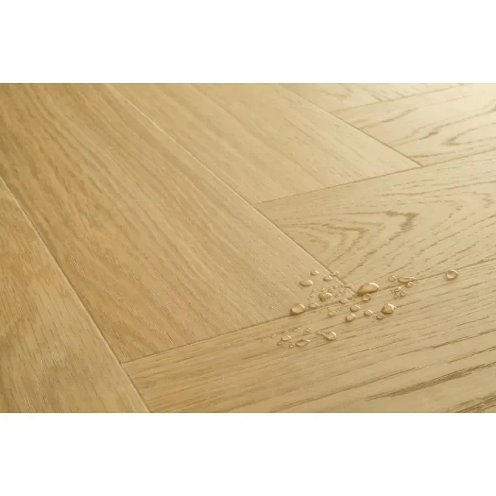 Op = Op QuickStep Alpha PVC Ciro Pure Honing EIk 5+1mm AVHBU40360 Rigid Click Visgraat PVC