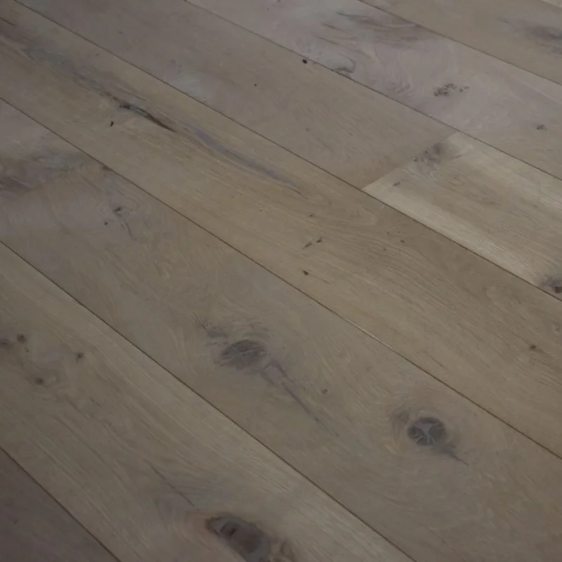 C30 – Eiken lamelparket, Licht Rustiek, 235 mm, Onbehandeld Hoge Kwaliteit