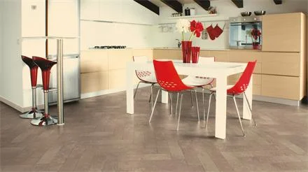 Premium Kronotex Laminat Herringbone Pesaro Zement 4739